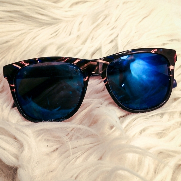 Marc Jacobs Accessories - Authentic Marc Jacobs blue sunglasses MMJ360/N/S